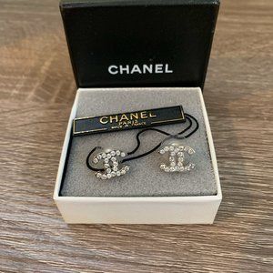 Small Chanel Logo Boucles Oreille